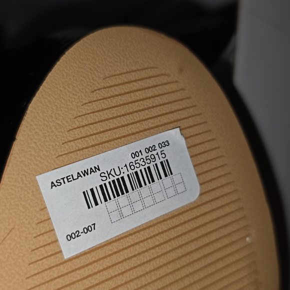 Boots new never use size 6.5 USA - Picture 2 of 8